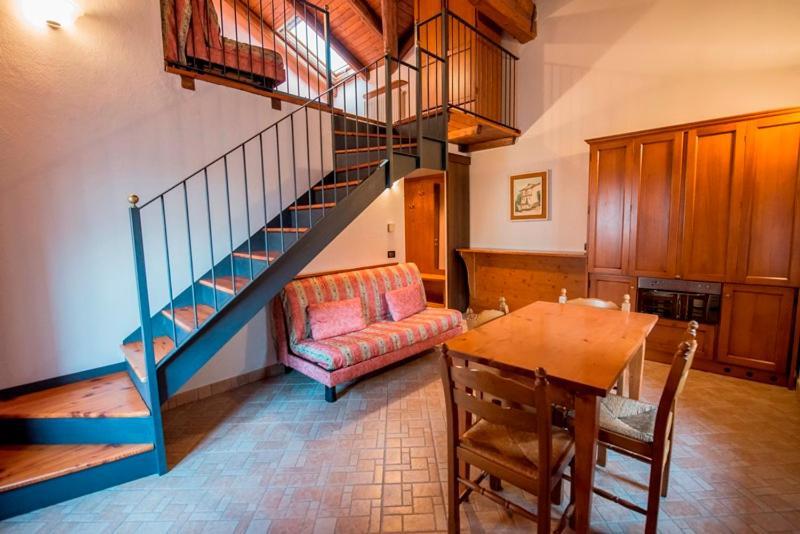 Ristorante Albergo Da Maurizio Cravanzana Εξωτερικό φωτογραφία