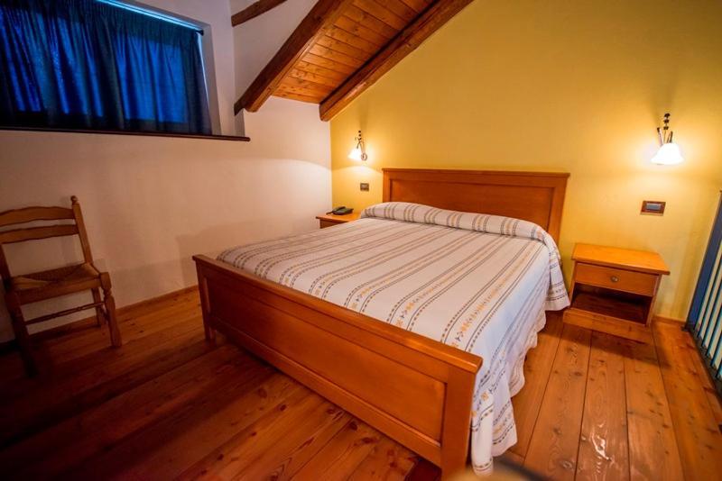 Ristorante Albergo Da Maurizio Cravanzana Εξωτερικό φωτογραφία