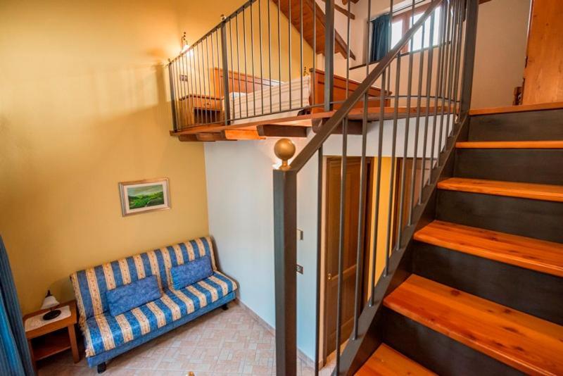 Ristorante Albergo Da Maurizio Cravanzana Εξωτερικό φωτογραφία