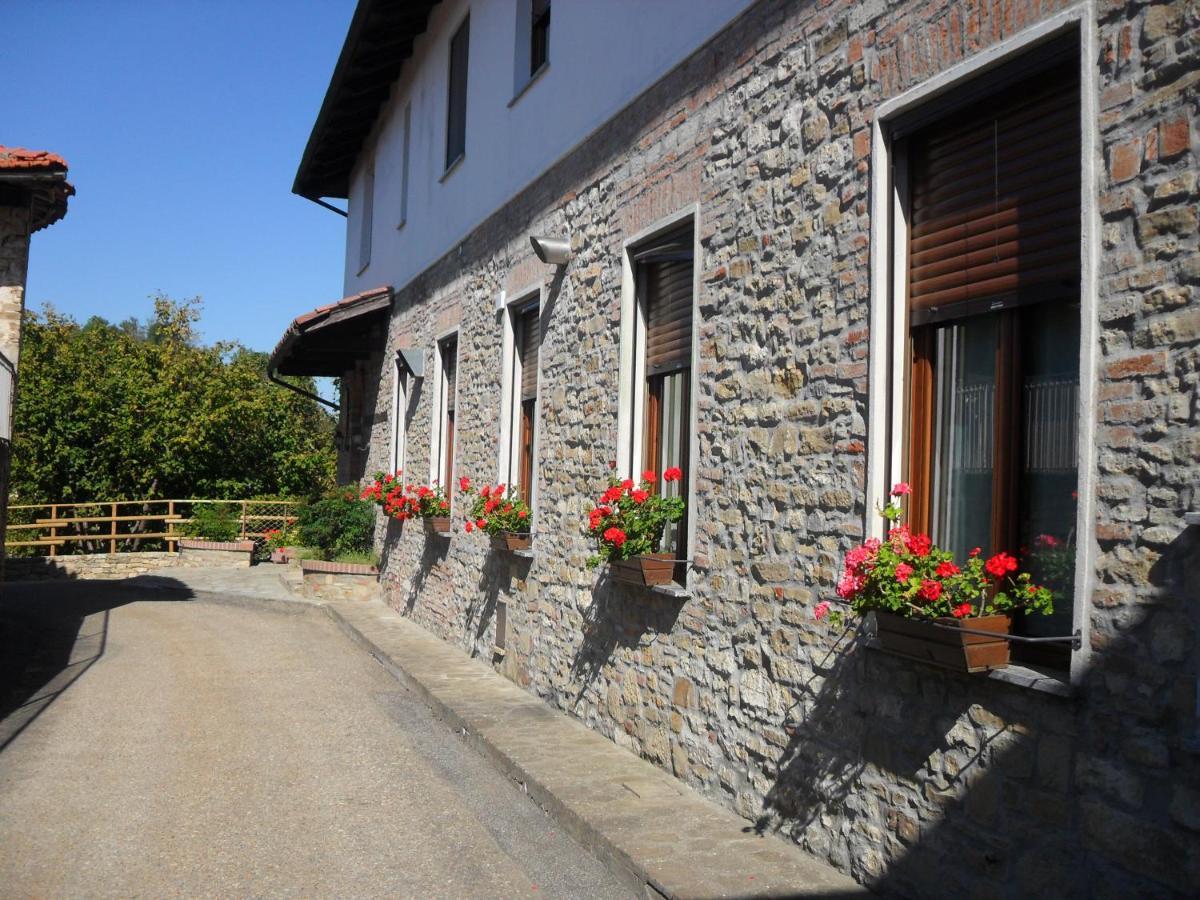 Ristorante Albergo Da Maurizio Cravanzana Εξωτερικό φωτογραφία