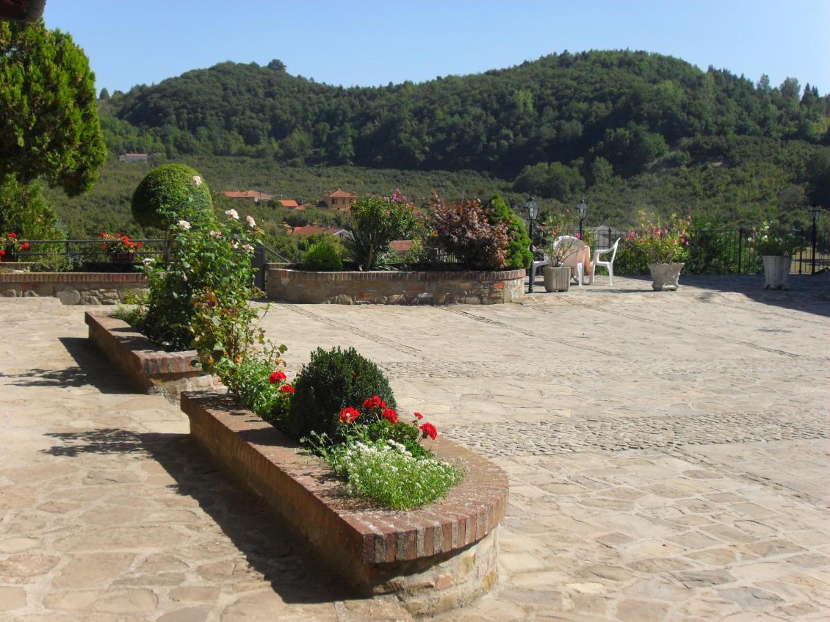 Ristorante Albergo Da Maurizio Cravanzana Εξωτερικό φωτογραφία