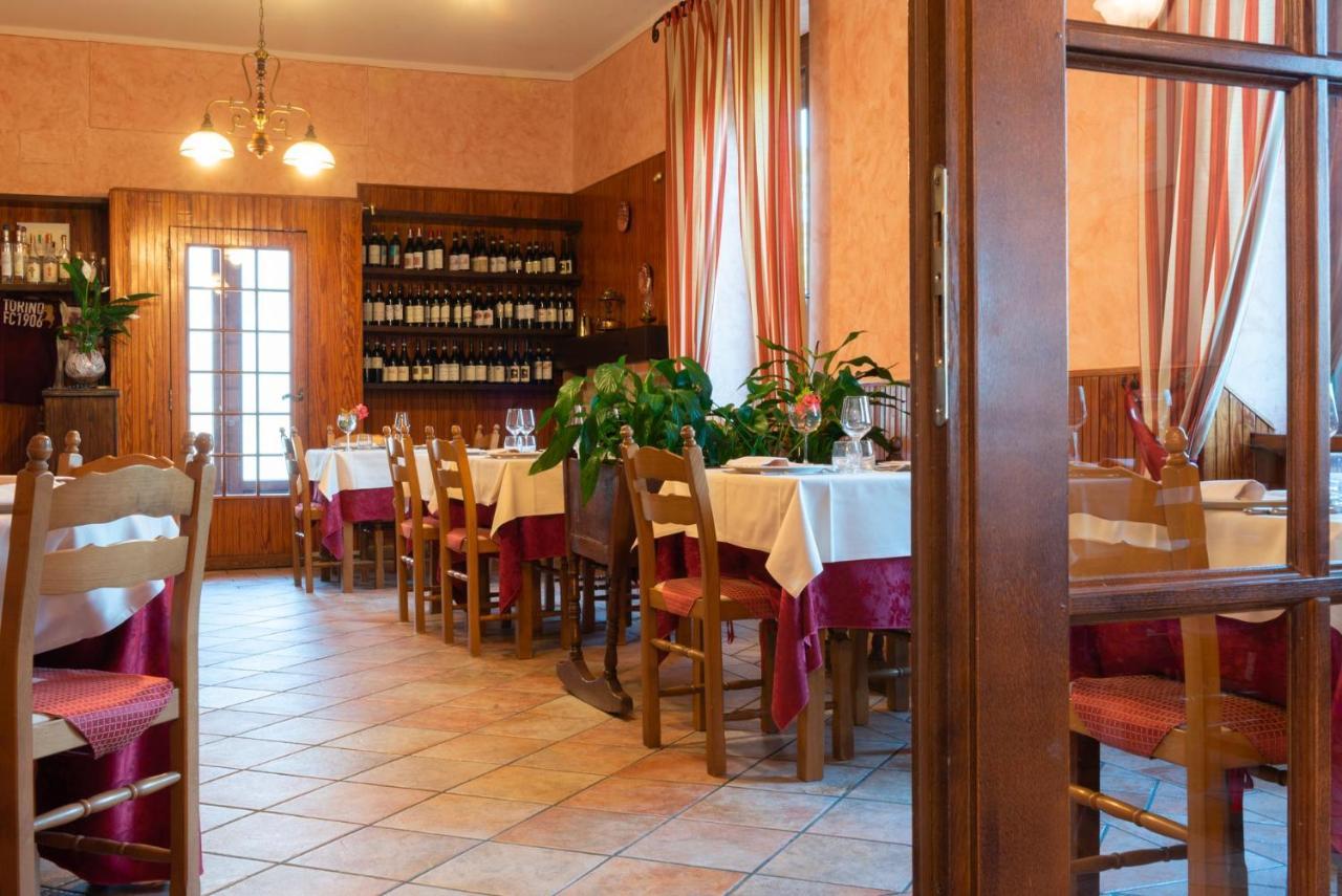 Ristorante Albergo Da Maurizio Cravanzana Εξωτερικό φωτογραφία